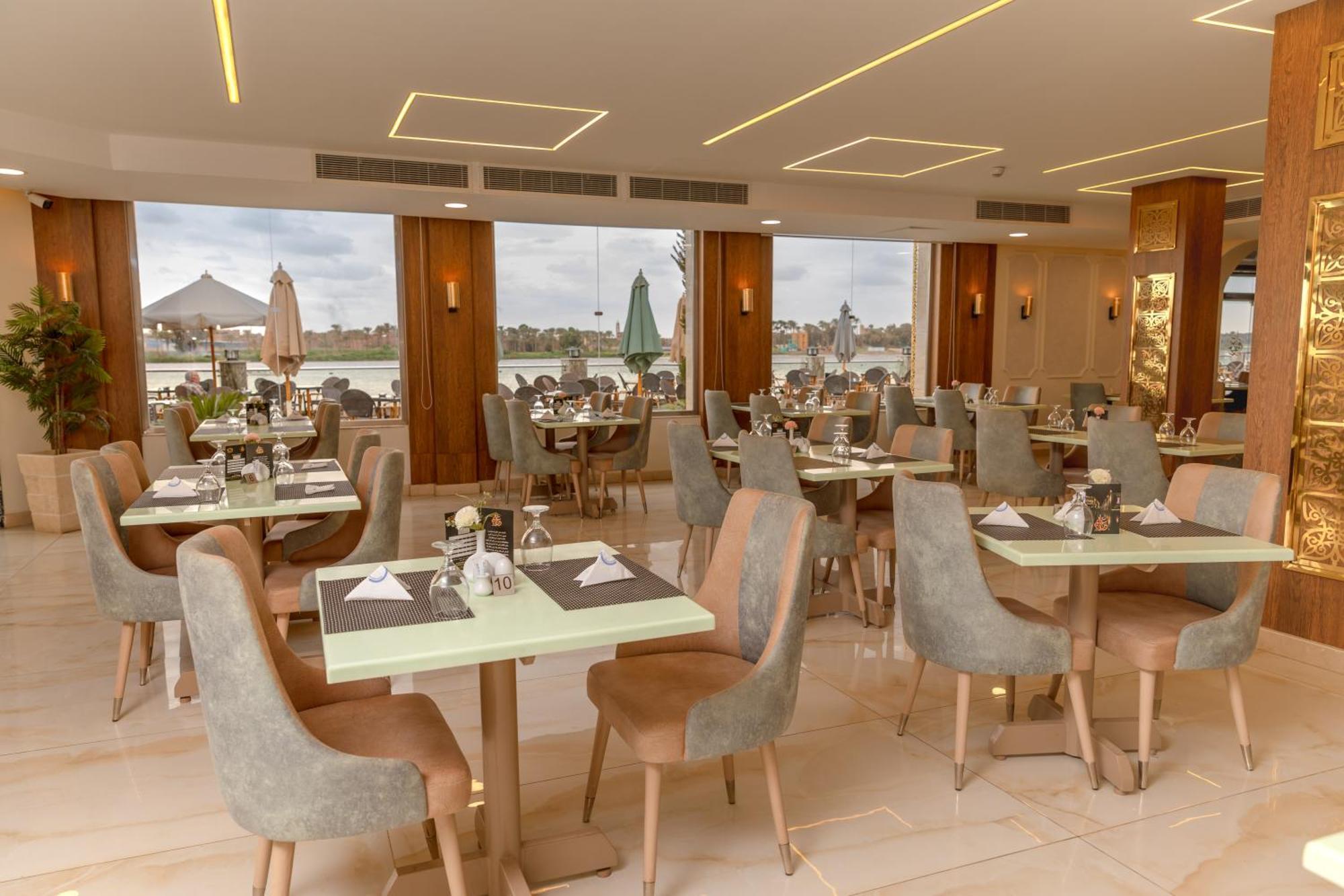 Nile Club Hotel Кайро Екстериор снимка